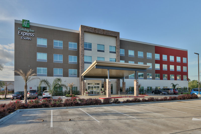 holiday inn express and sts houston east beltway 8