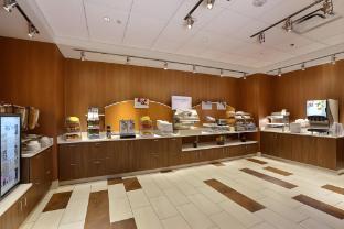 holiday inn express and sts houston east beltway 8