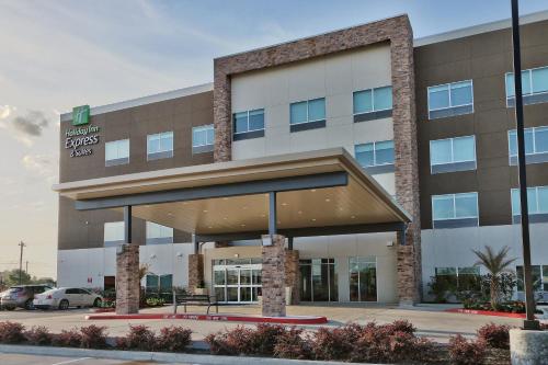 holiday inn express and sts houston east beltway 8