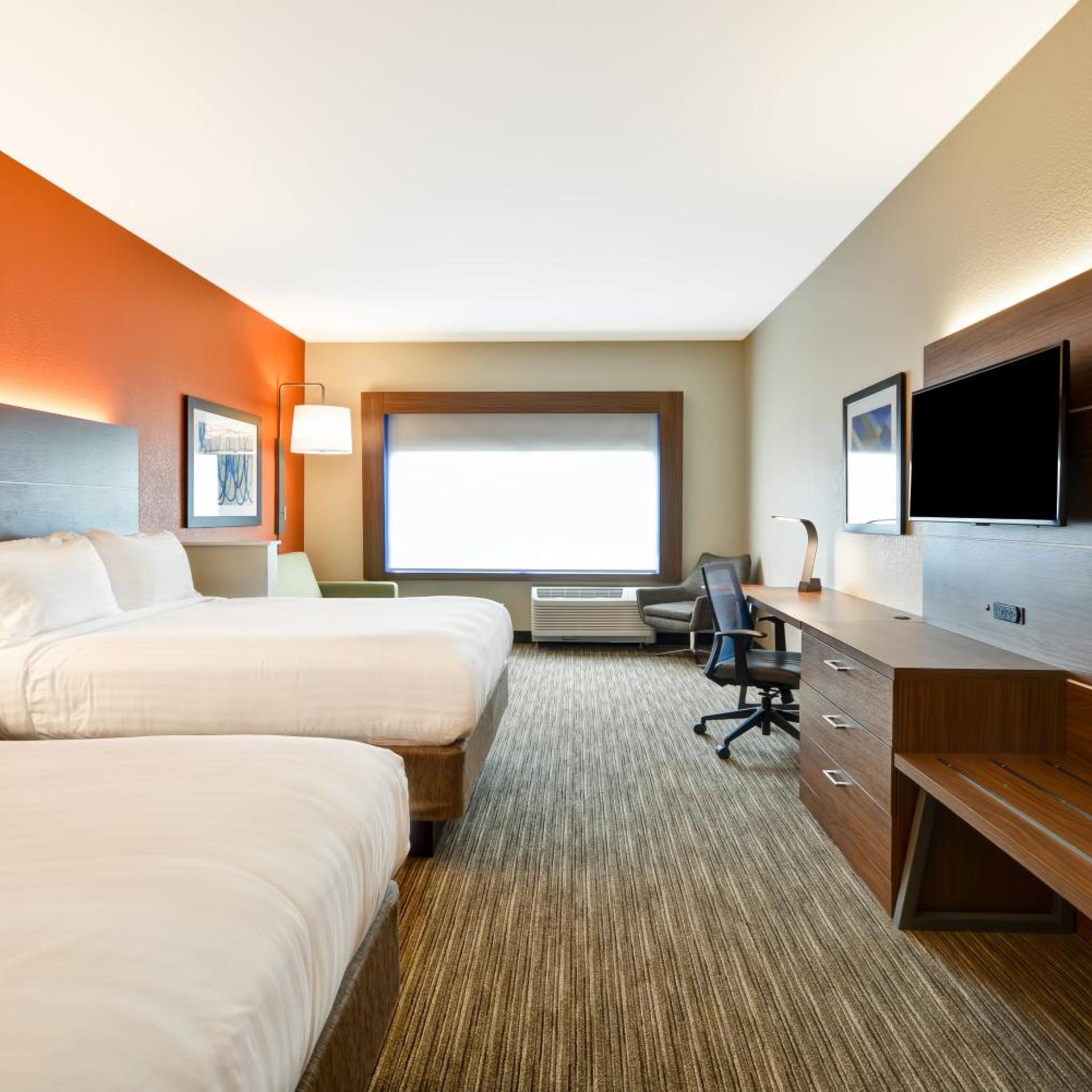 holiday inn express evansville by ihg