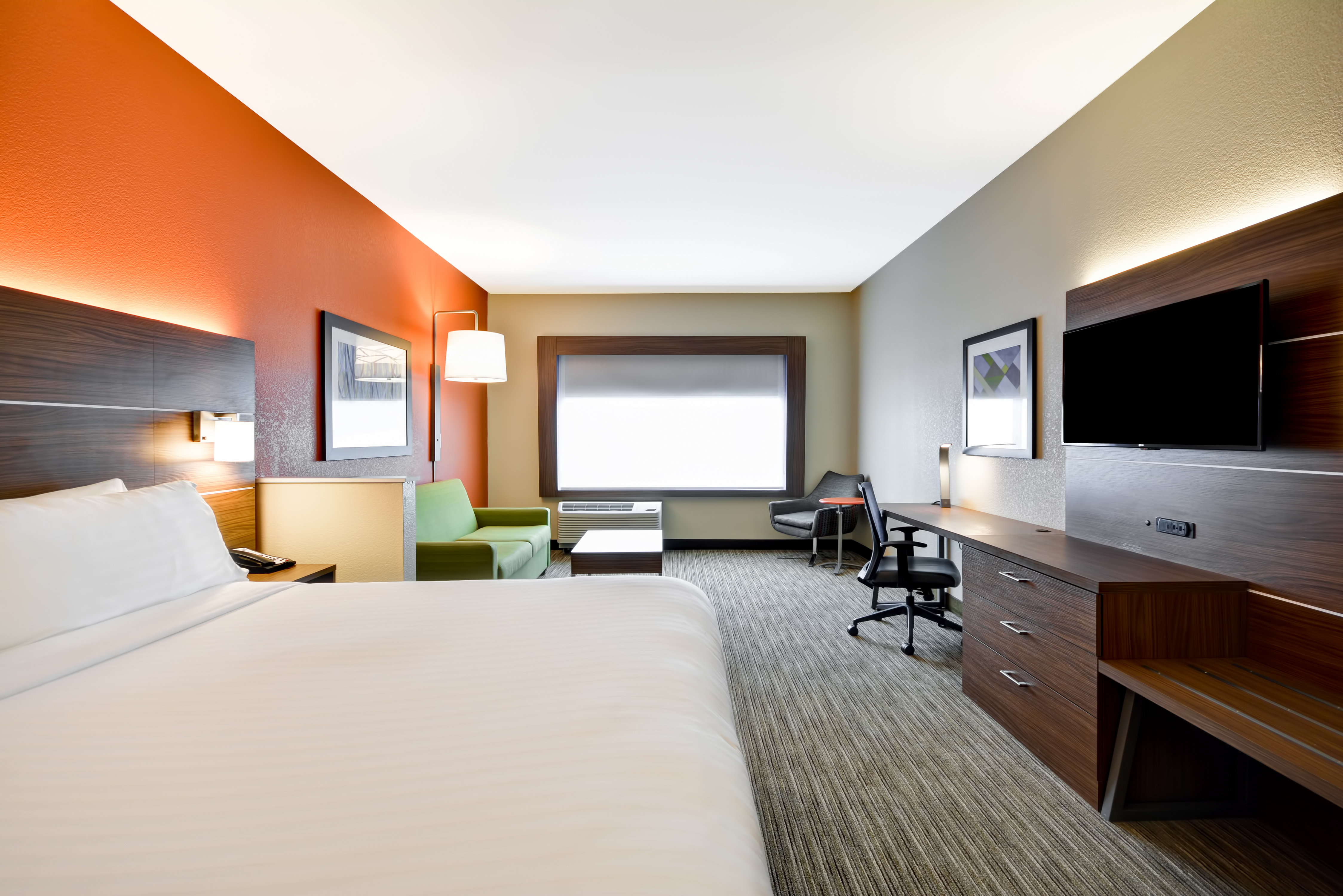 holiday inn express evansville by ihg