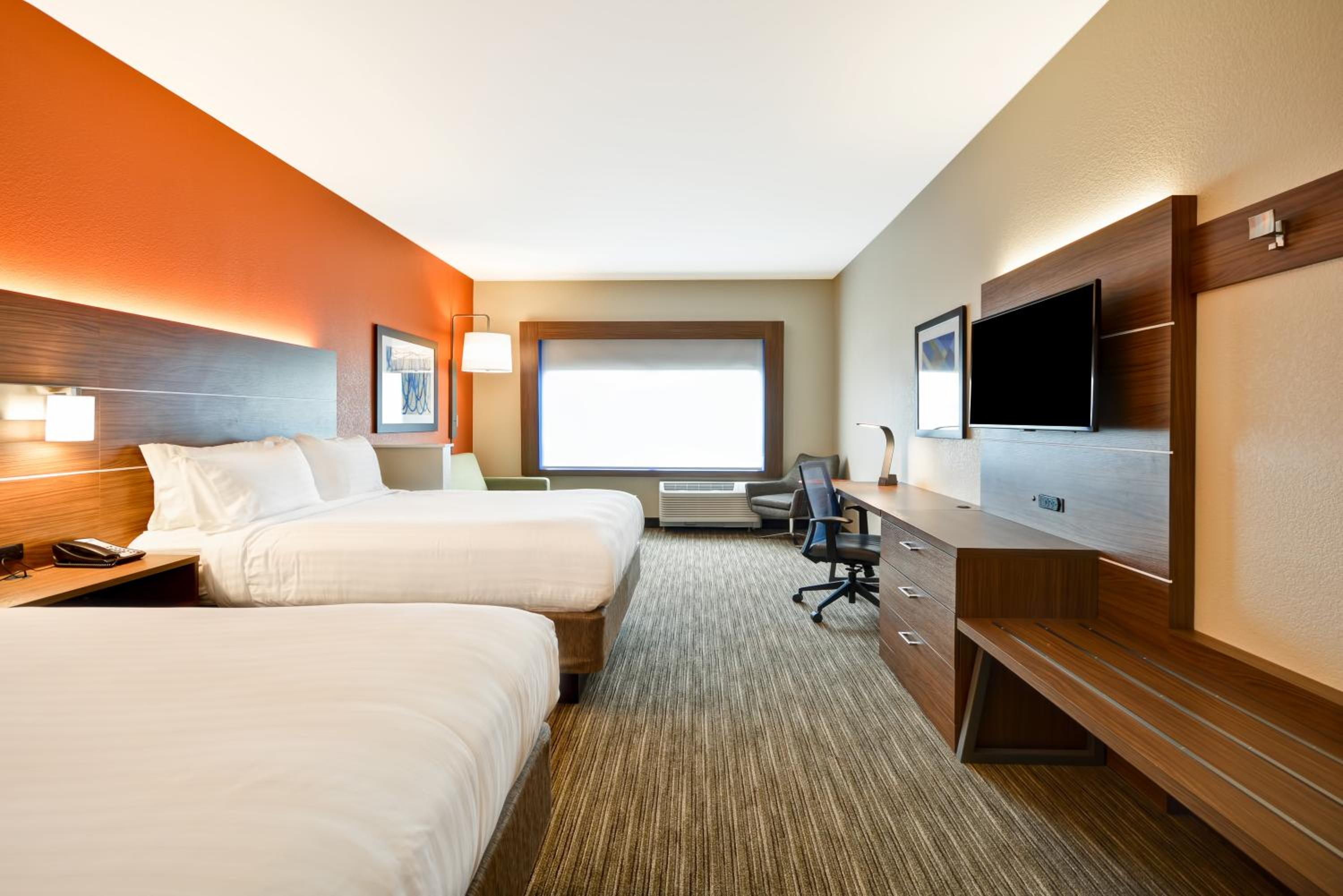 holiday inn express evansville by ihg