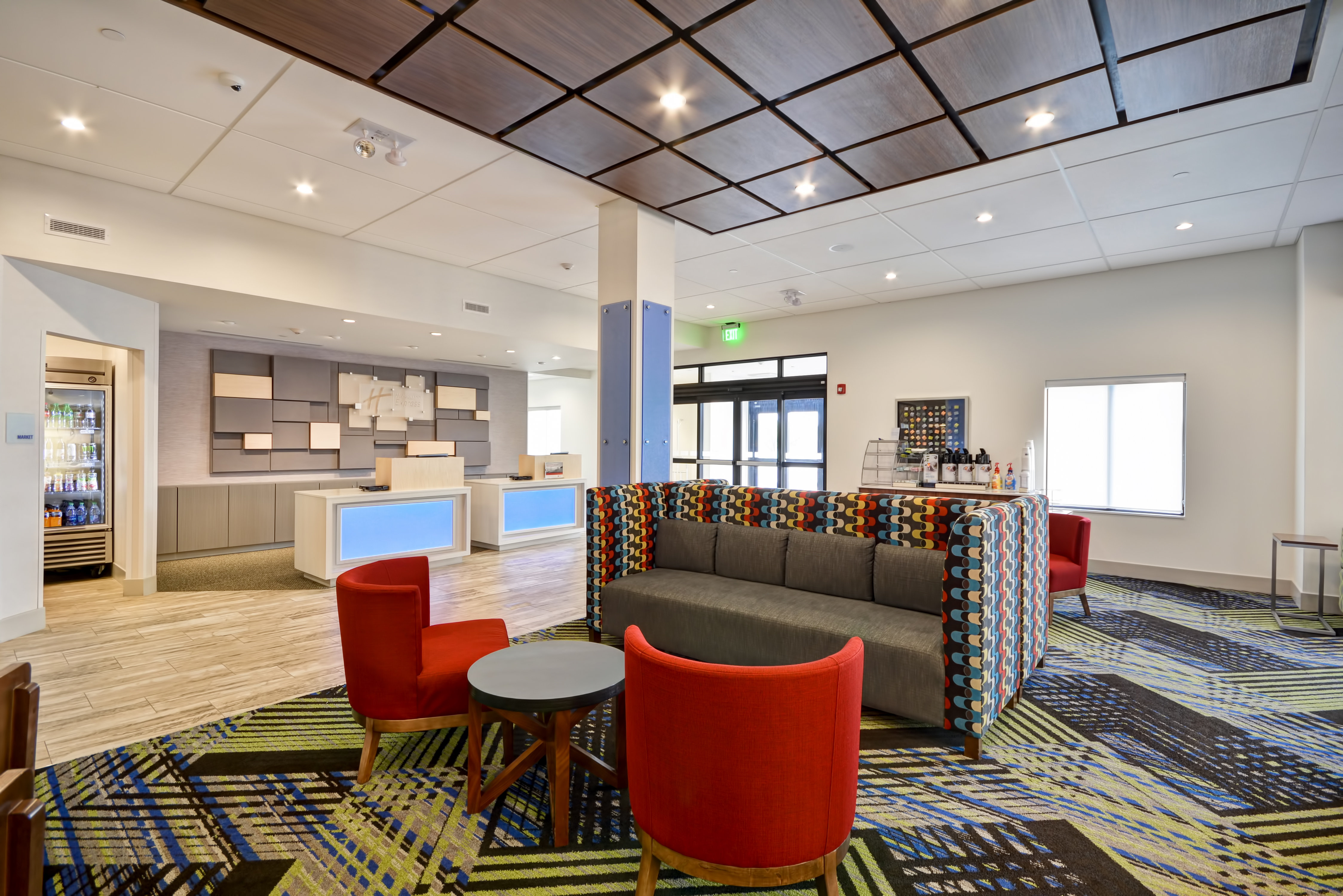 holiday inn express evansville by ihg