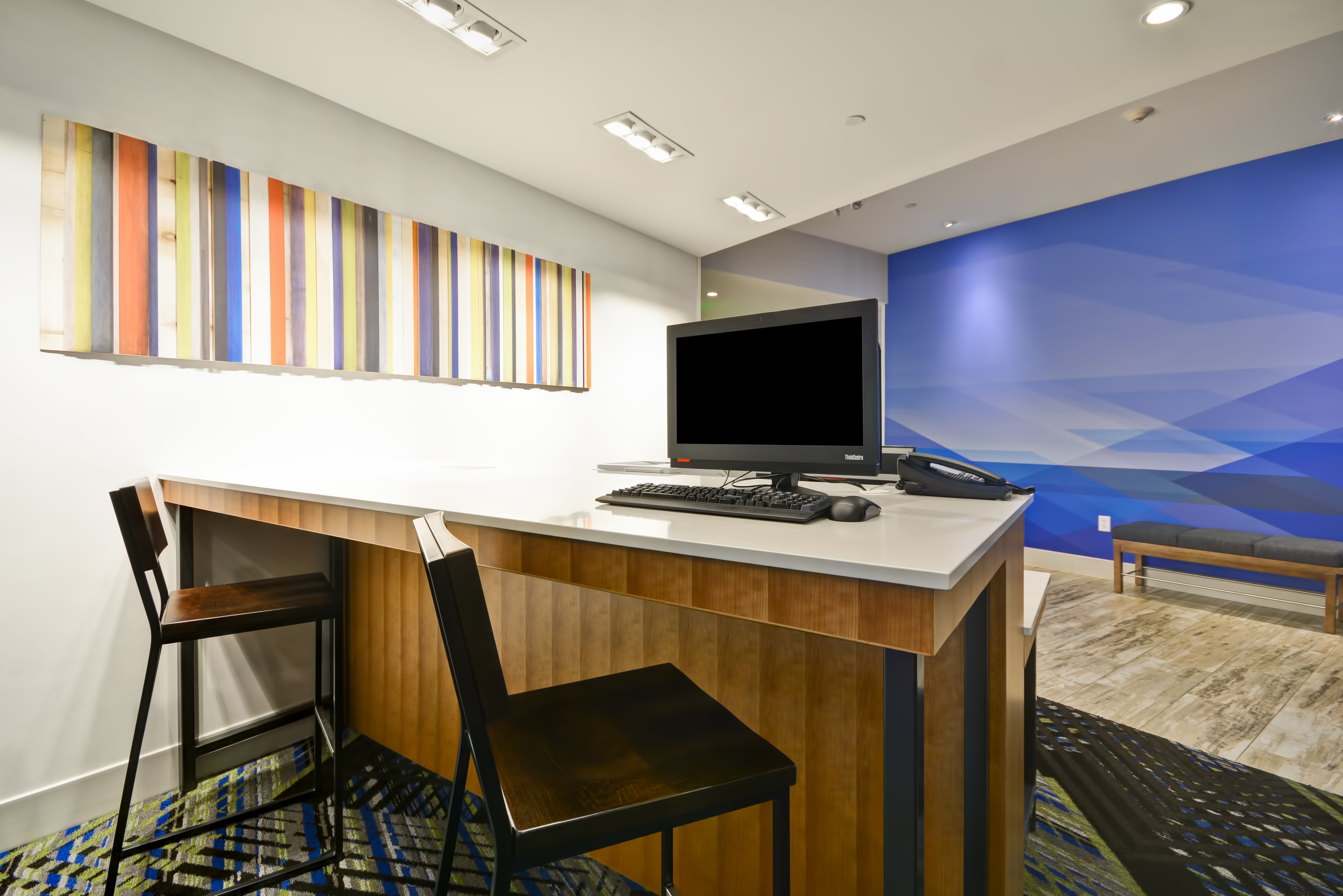 holiday inn express evansville by ihg