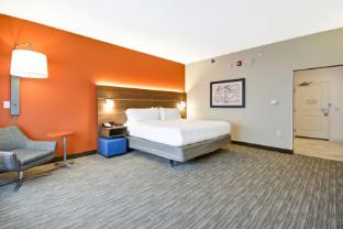 holiday inn express evansville by ihg