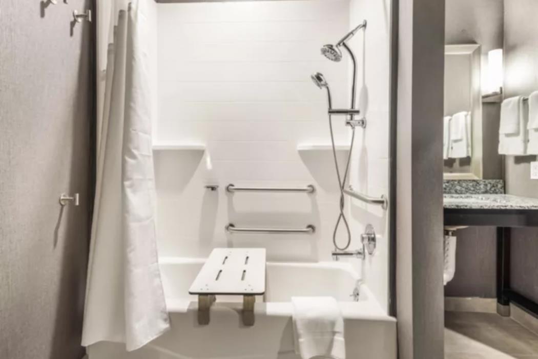 holiday inn hotel and suites silicon valley milp