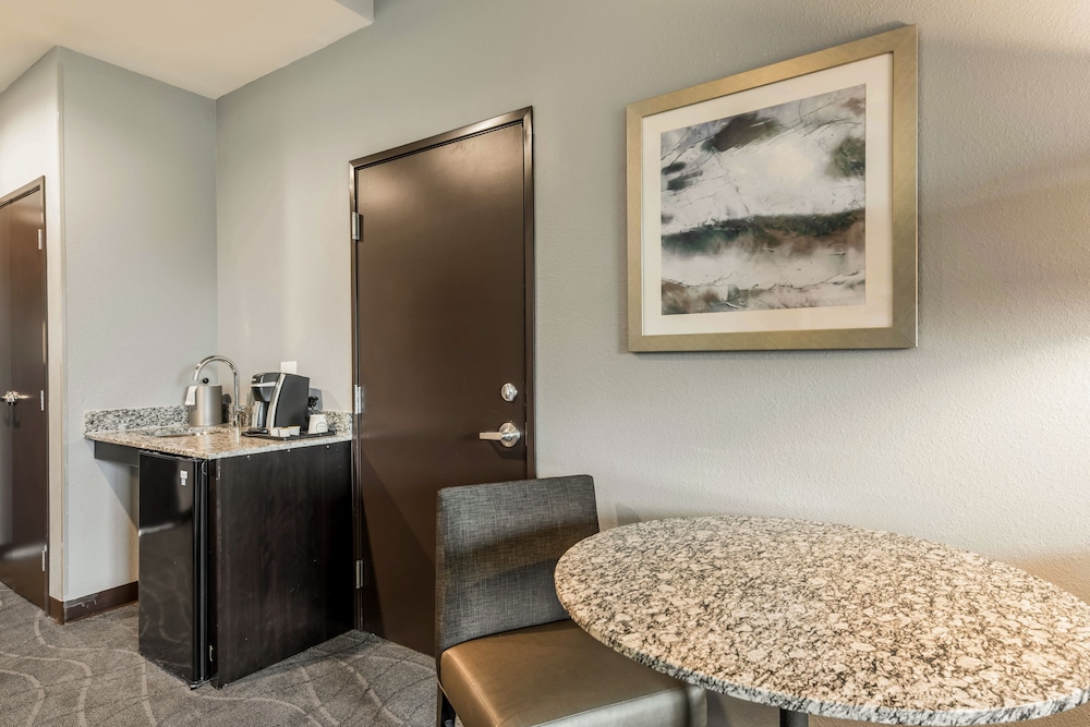 holiday inn hotel and suites silicon valley milp