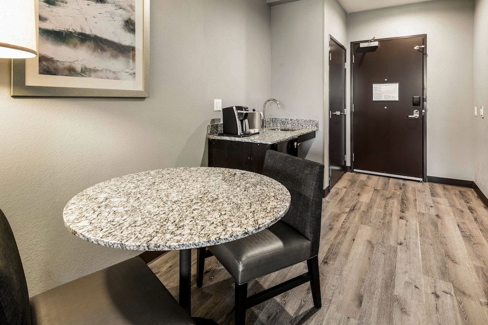 holiday inn hotel and suites silicon valley milp