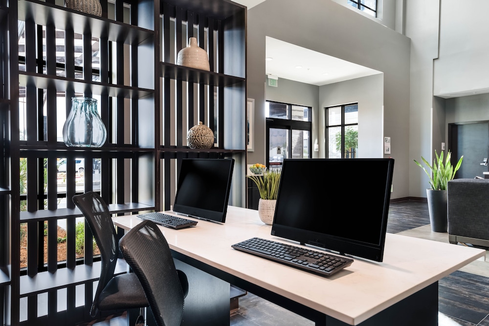 holiday inn hotel and suites silicon valley milp