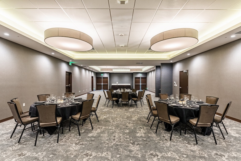 holiday inn hotel and suites silicon valley milp