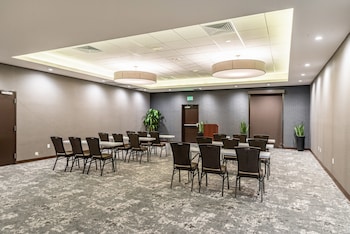 holiday inn hotel and suites silicon valley milp