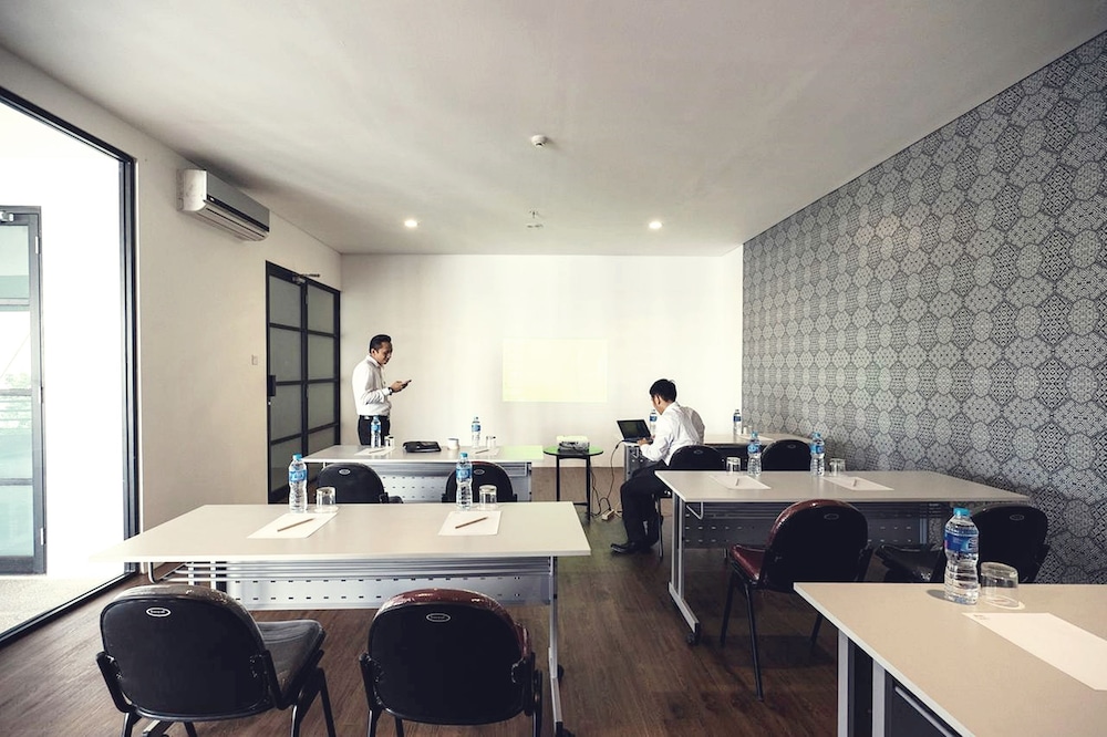 liberty hotel thamrin jakarta