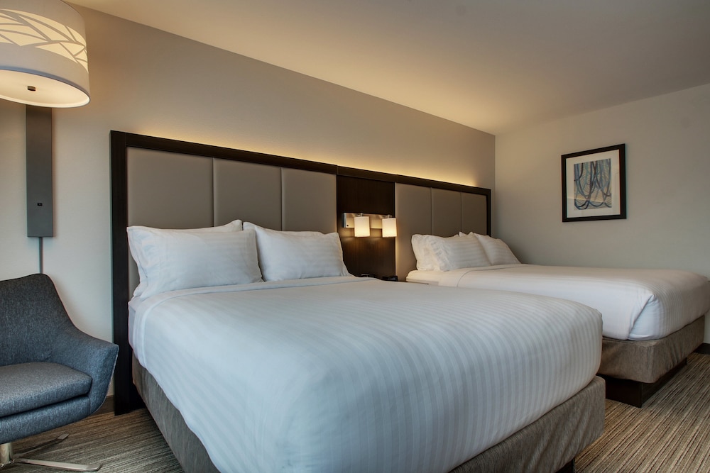 holiday inn express and suites mount vernon by ihg