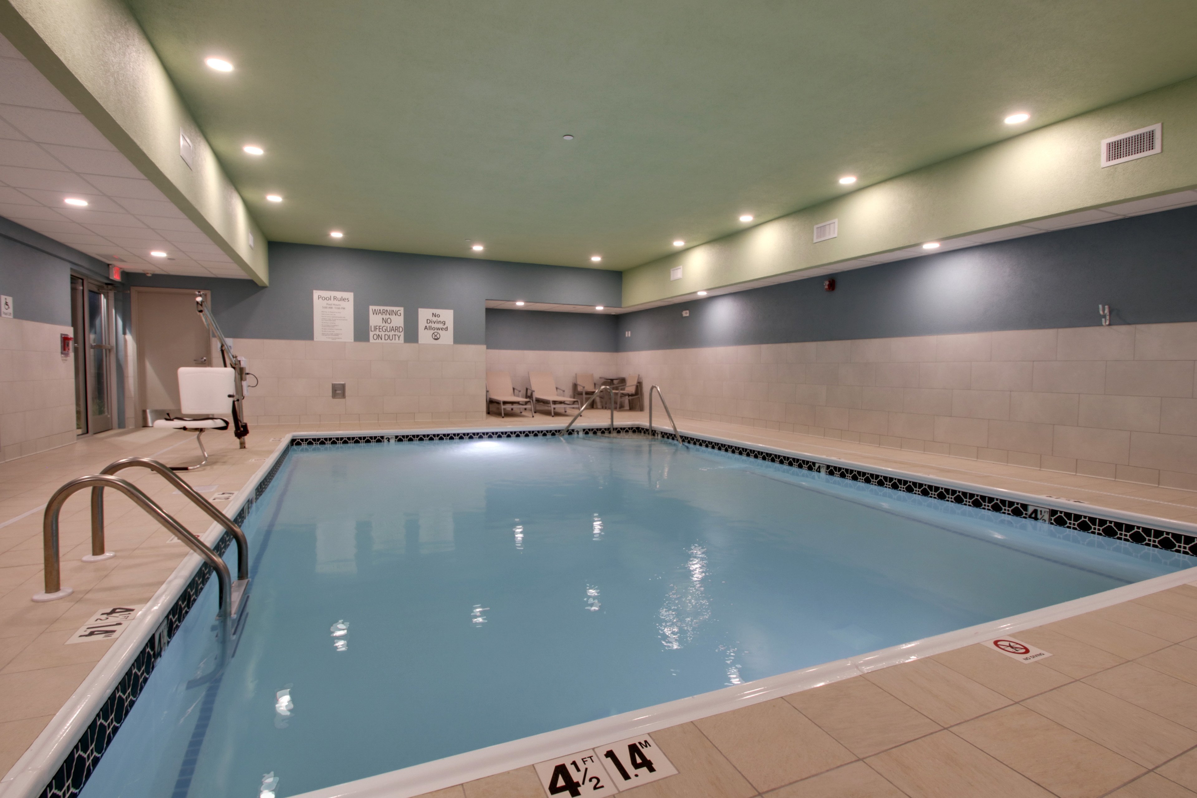 holiday inn express and suites mount vernon by ihg