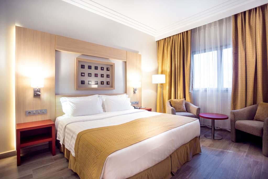 golden tulip le diplomate cotonou