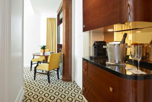 waldorf astoria beverly hills