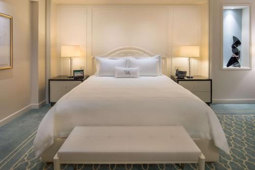 waldorf astoria beverly hills