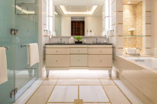 waldorf astoria beverly hills