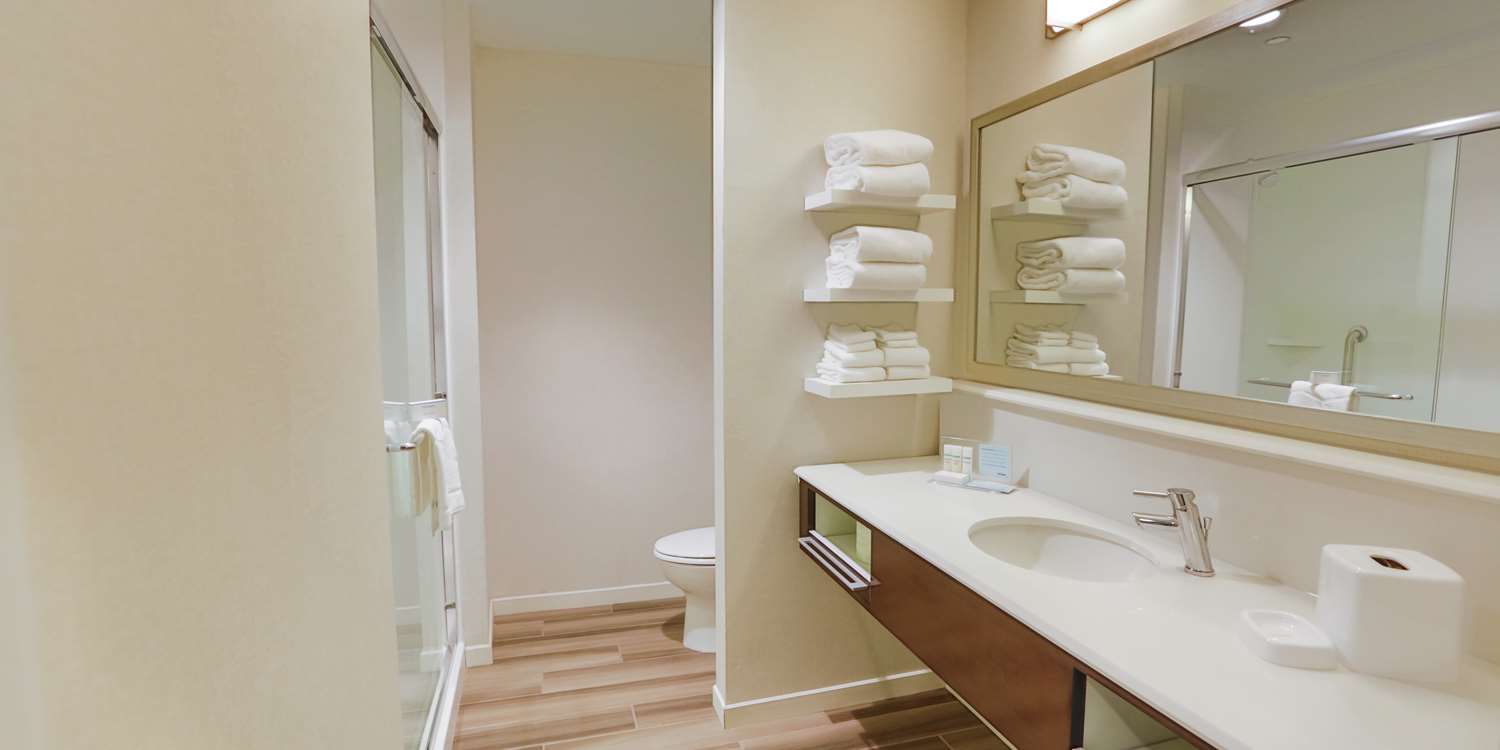 hampton inn and suites charlotte ballantyne