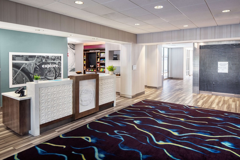hampton inn and suites charlotte ballantyne