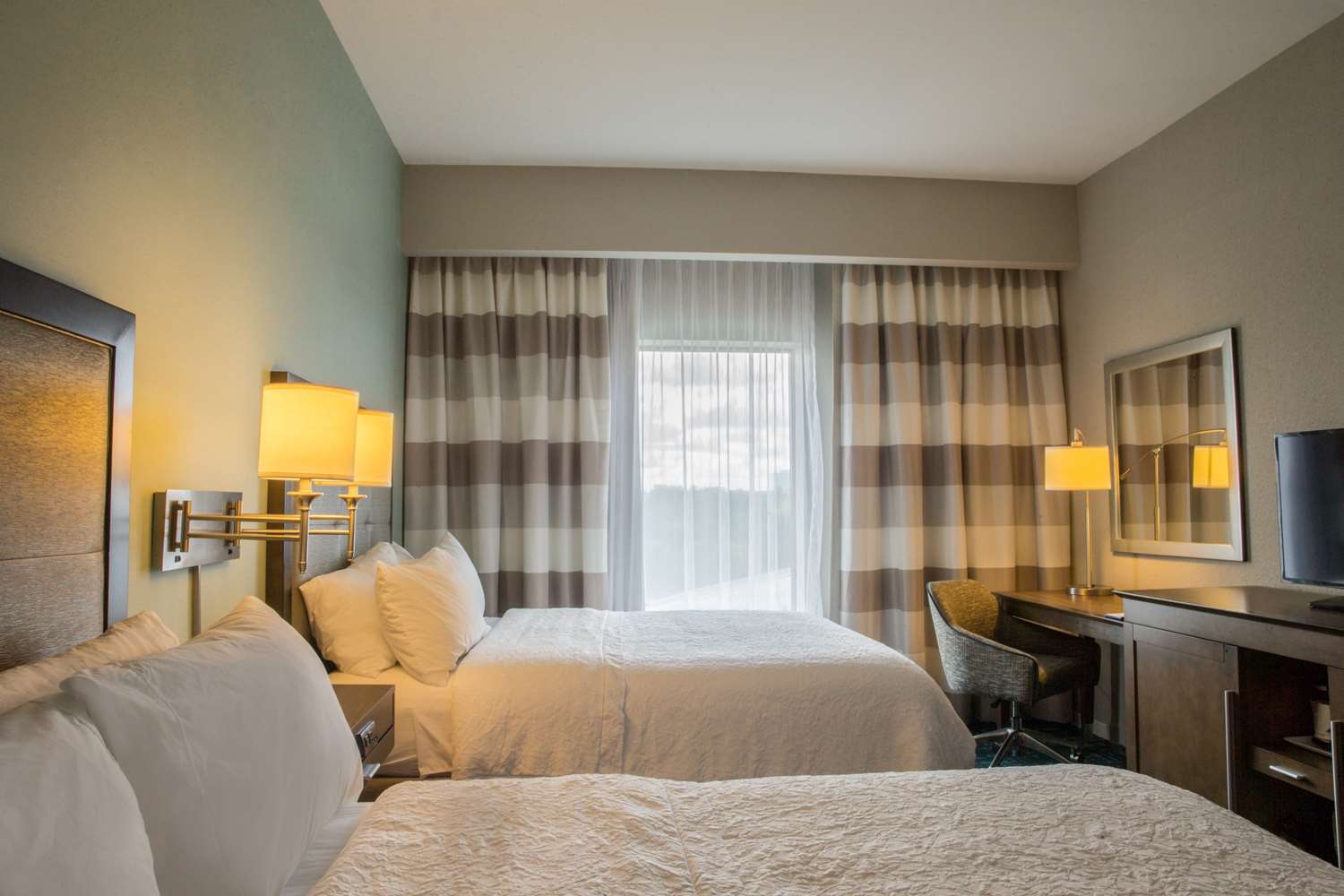 hampton inn and suites charlotte ballantyne