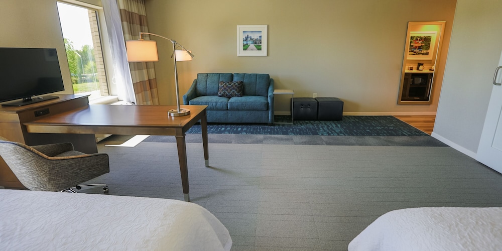 hampton inn and suites charlotte ballantyne