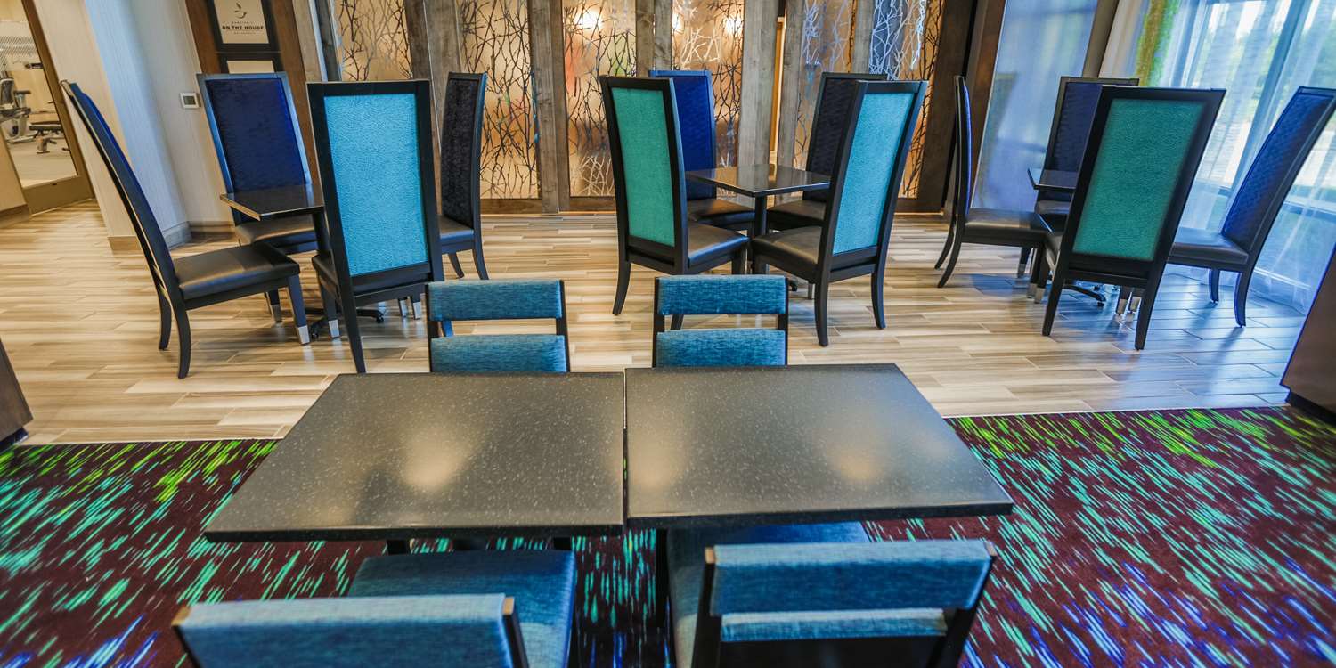hampton inn and suites charlotte ballantyne