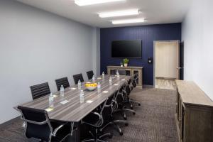 hampton inn and suites charlotte ballantyne