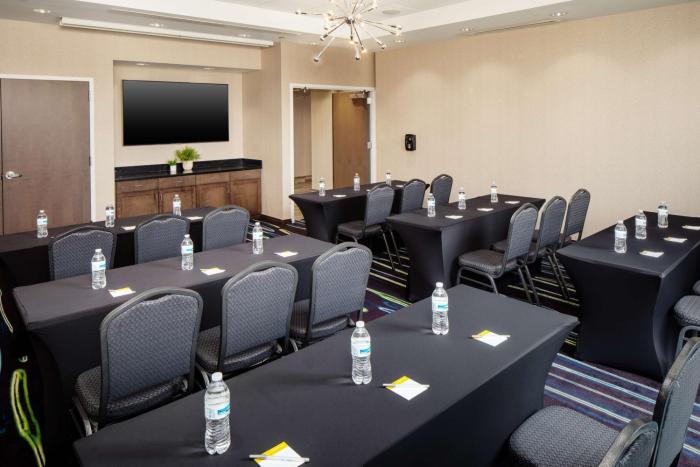 hampton inn and suites charlotte ballantyne