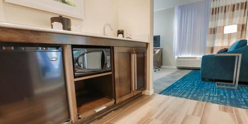 hampton inn and suites charlotte ballantyne