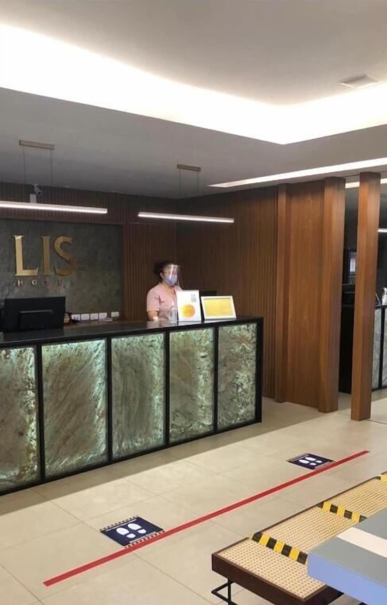 lis hotel