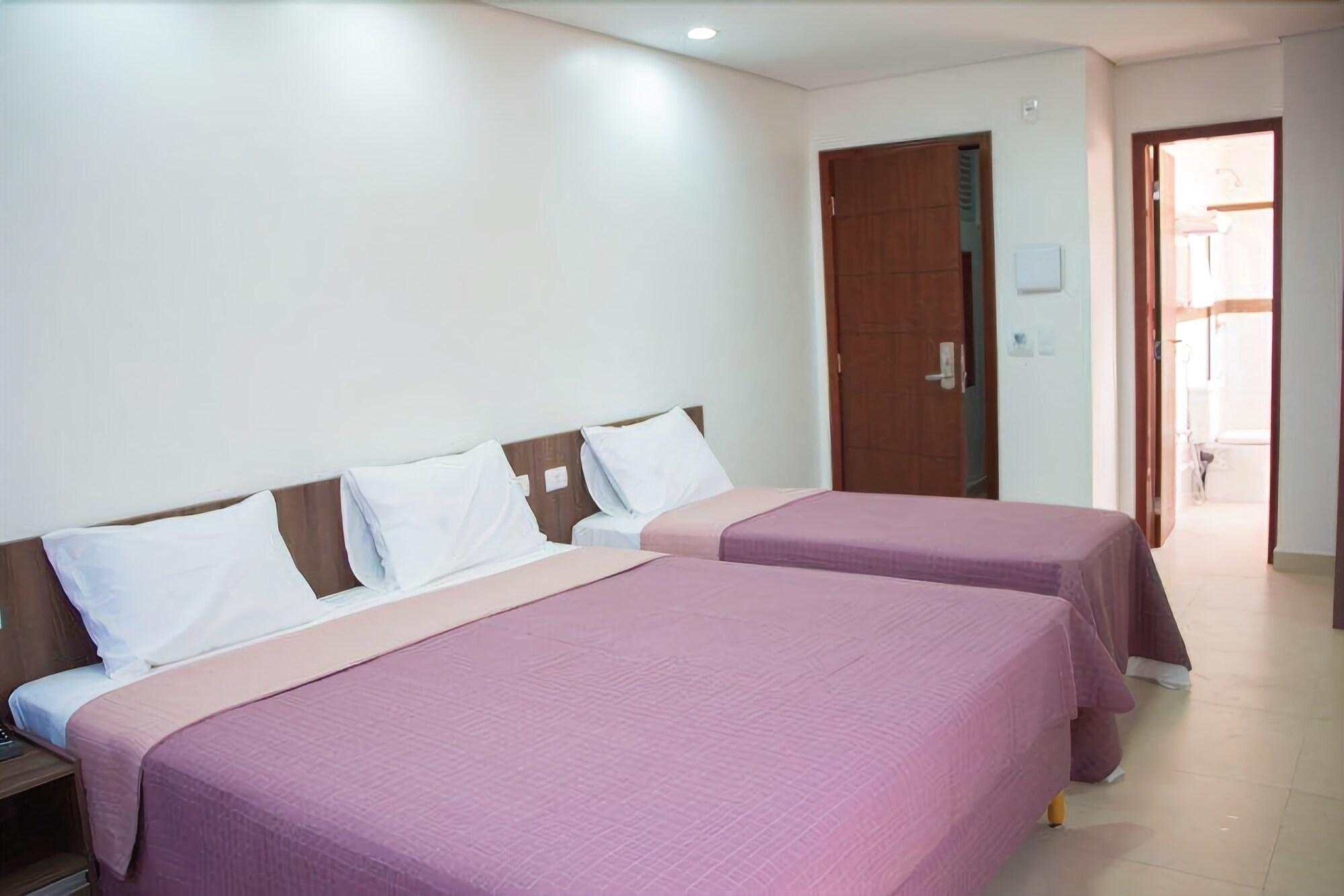 lis hotel