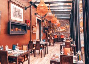 Royal Hotel,Languedoc-Roussillon>>Ferrieres-Les-Verreries,3 star