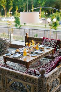 Hyatt Regency Tashkent,Romanov Palace>>Tashkent,5 star