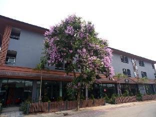 the corner hotel adults only