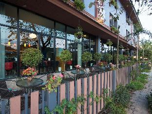 the corner hotel adults only