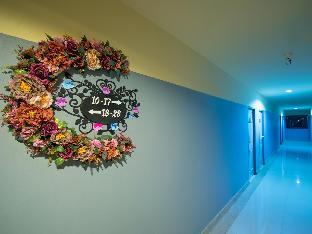 the corner hotel adults only