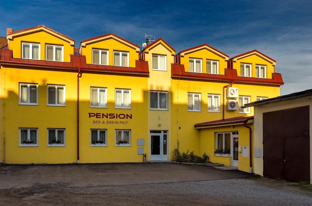 pension bed and breakfast