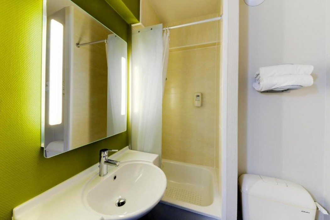 bandb hotel nantes aeroport