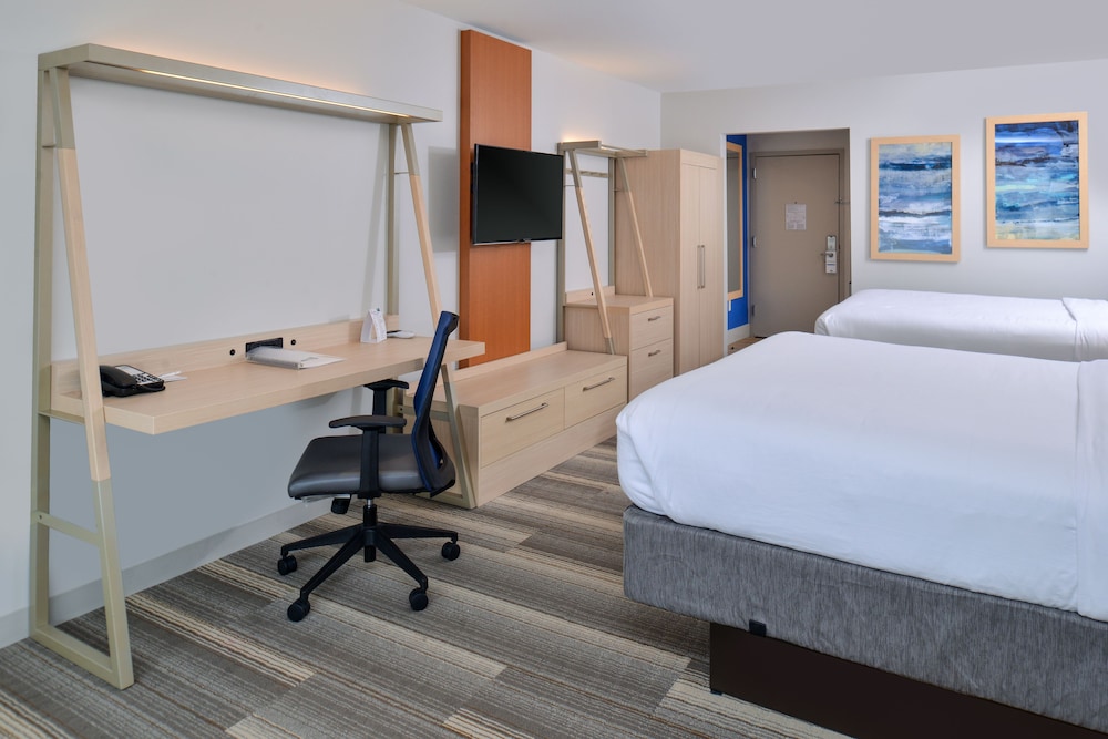 holiday inn express and suites southgate detroit