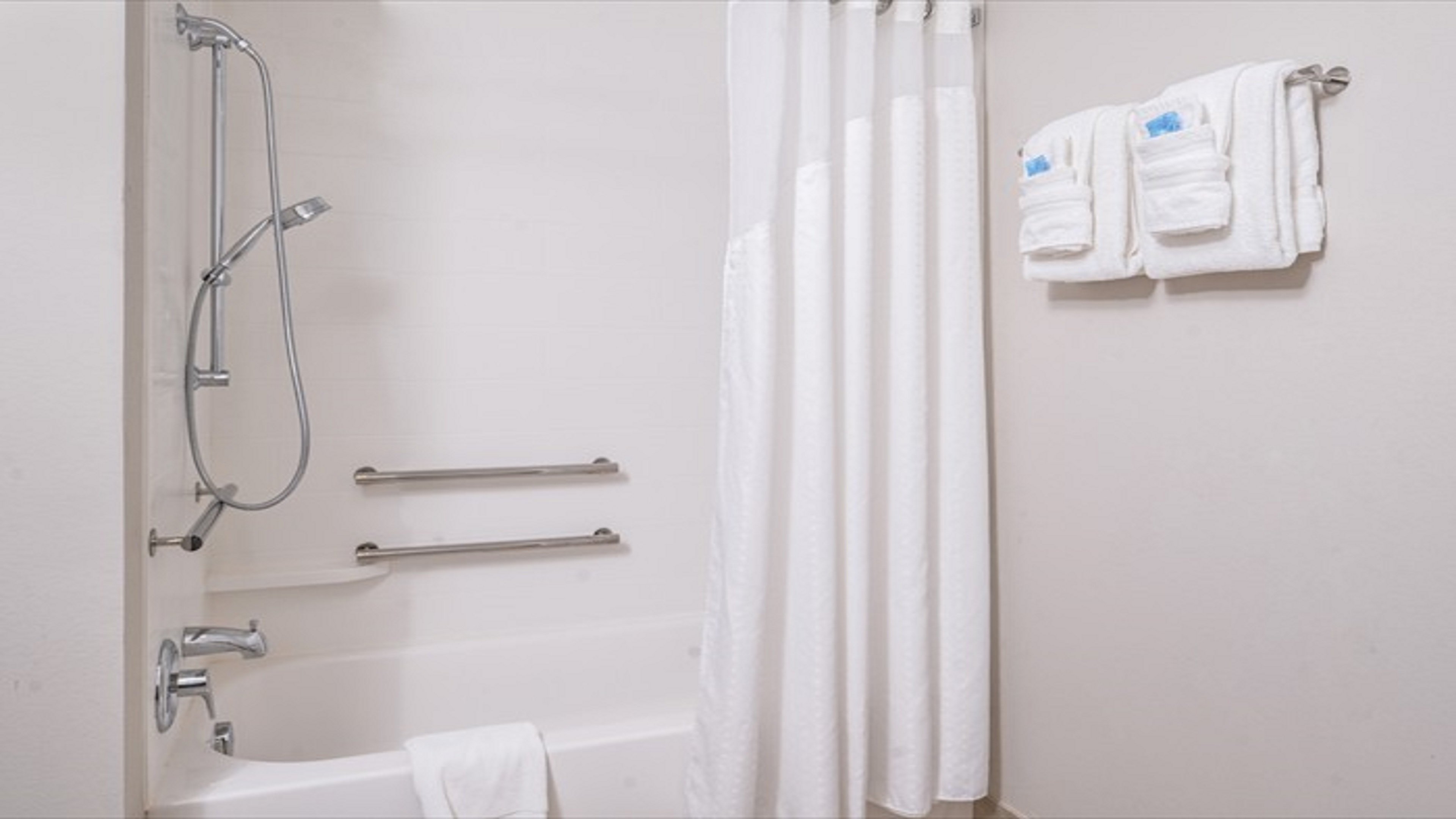 holiday inn express and suites parkersburg east by ihg