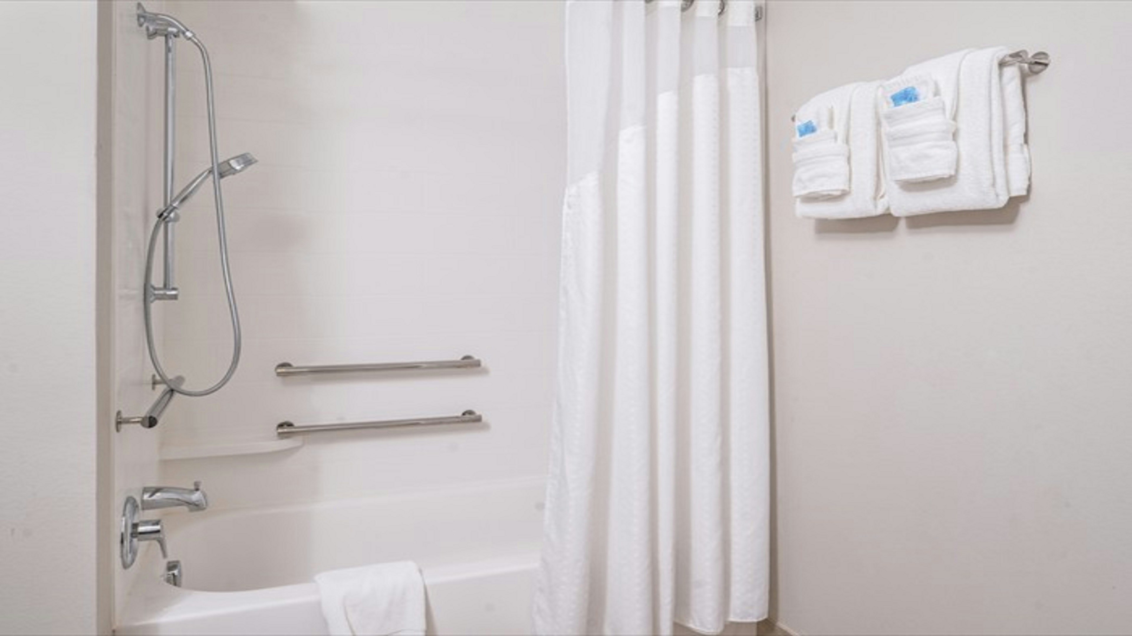 holiday inn express and suites parkersburg east by ihg