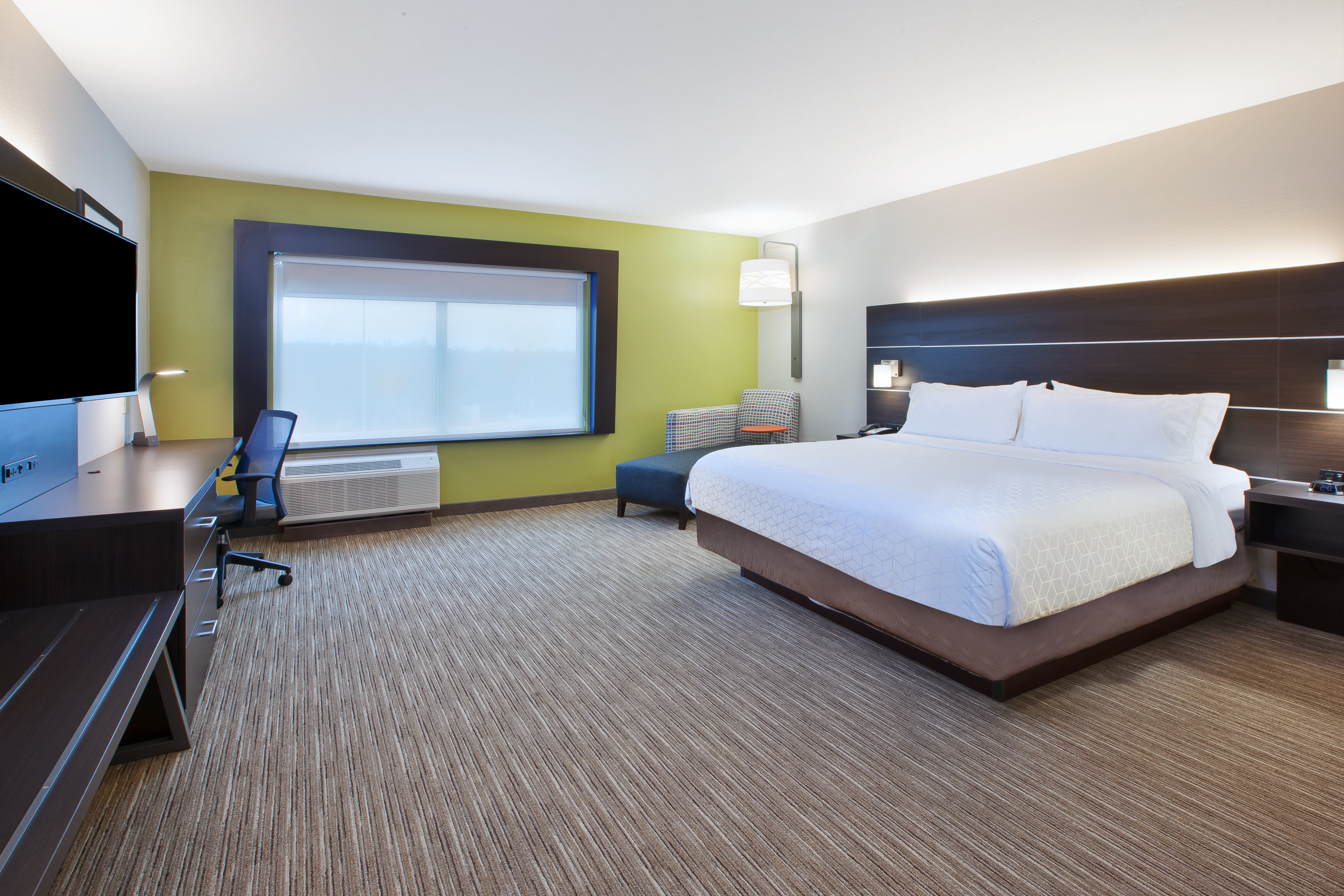 holiday inn express and suites parkersburg east by ihg