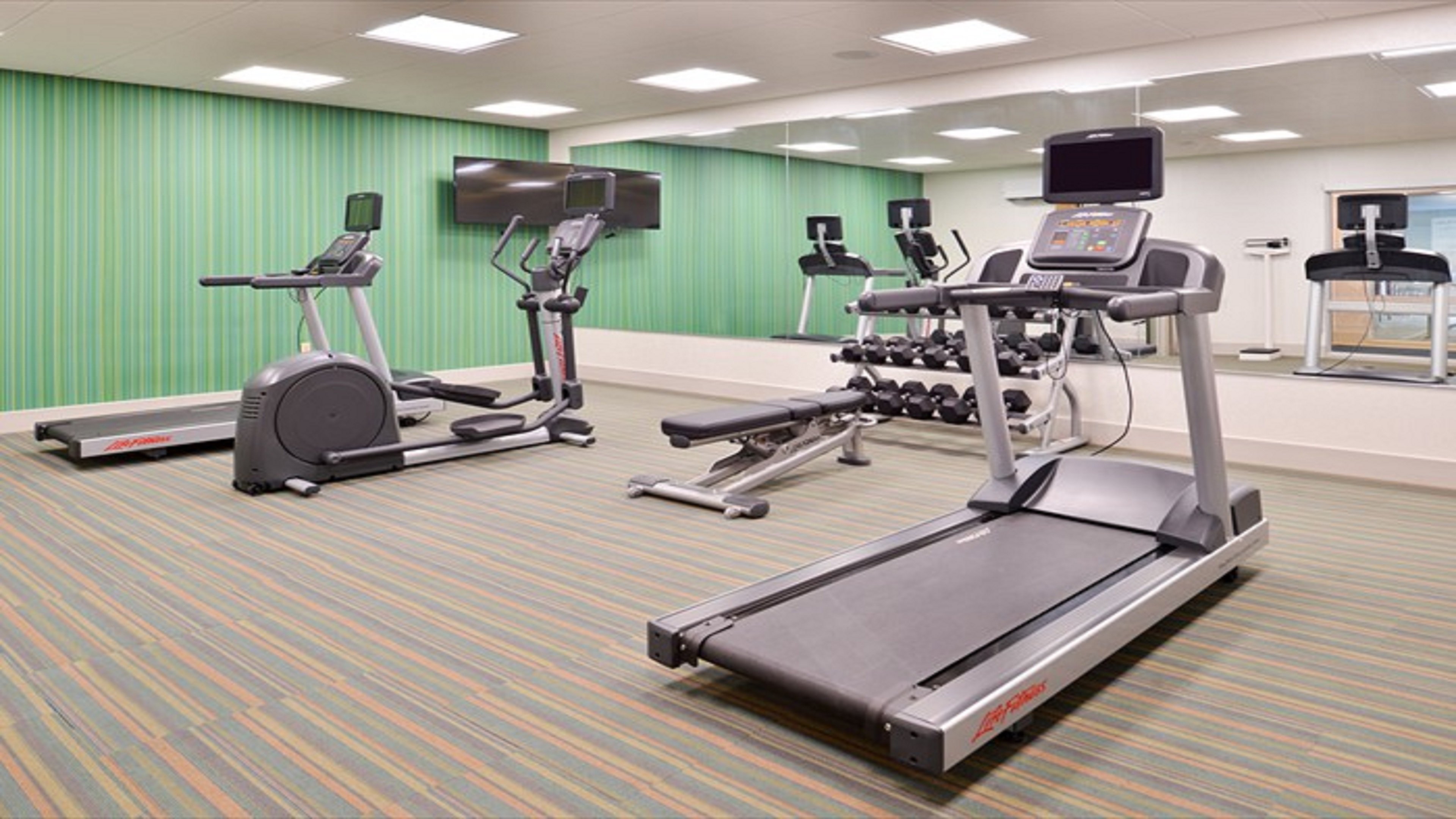 holiday inn express and suites parkersburg east by ihg