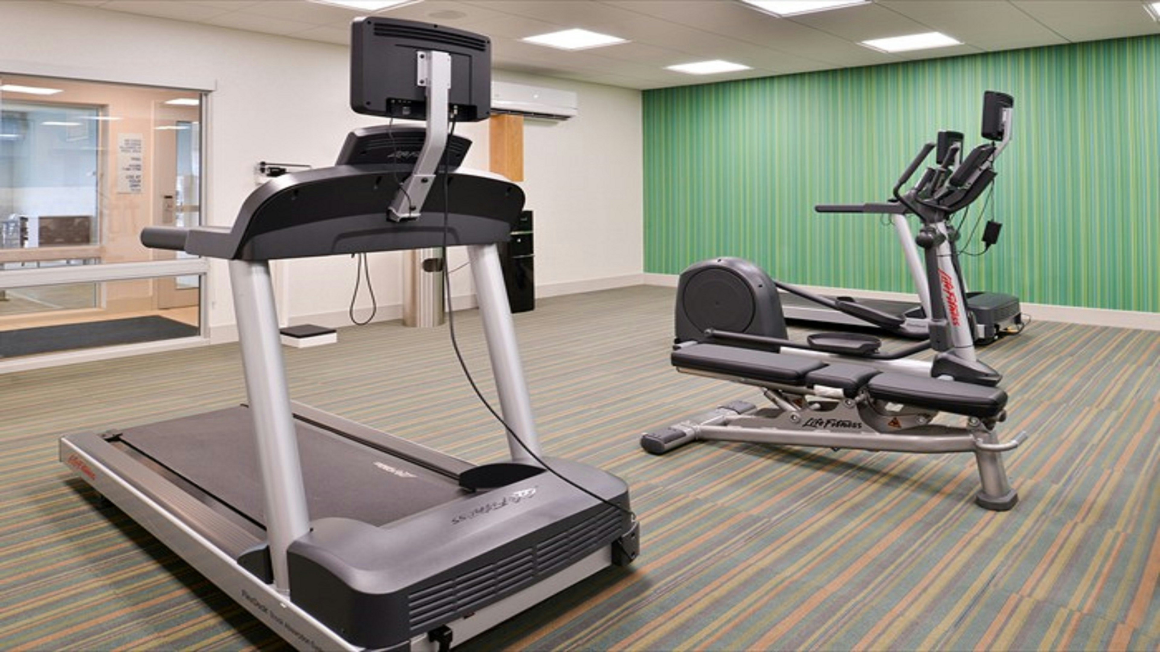 holiday inn express and suites parkersburg east by ihg