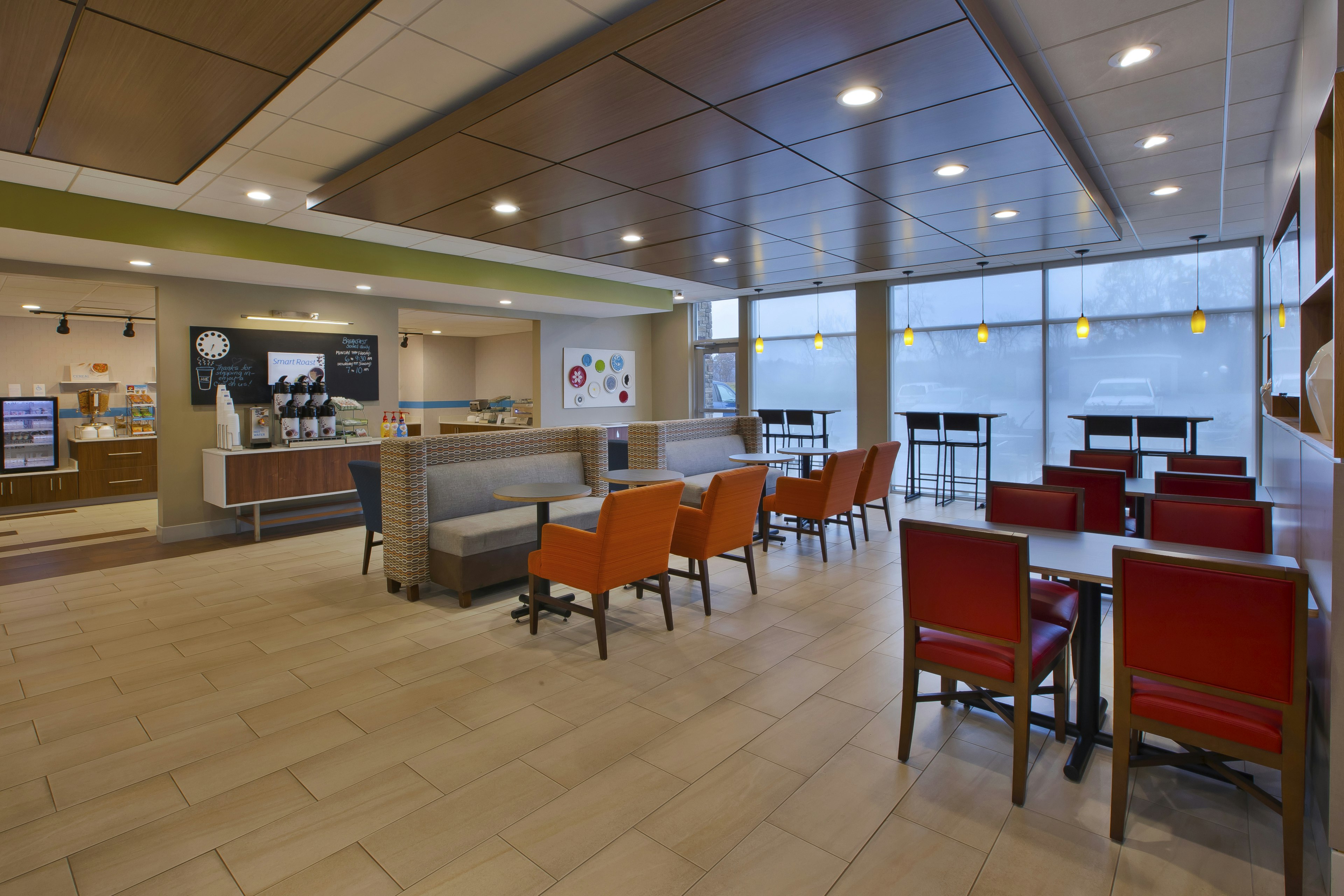 holiday inn express and suites parkersburg east by ihg