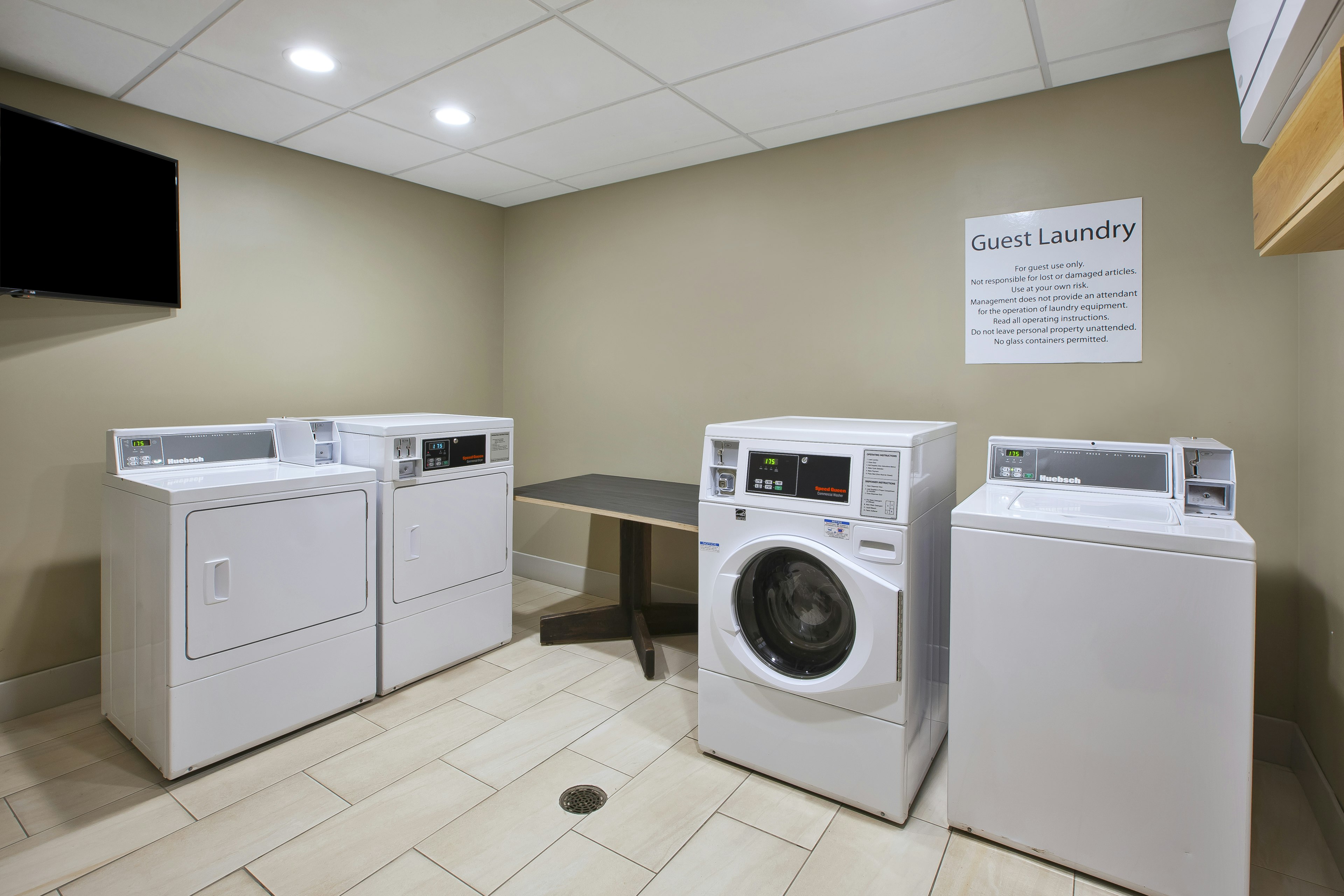 holiday inn express and suites parkersburg east by ihg