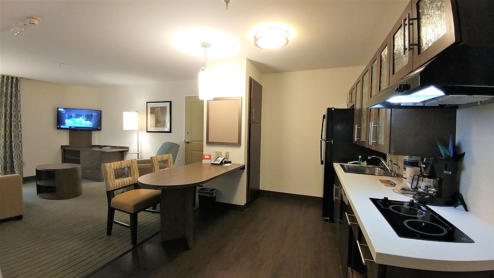 candlewood suites pensacola university area by ihg