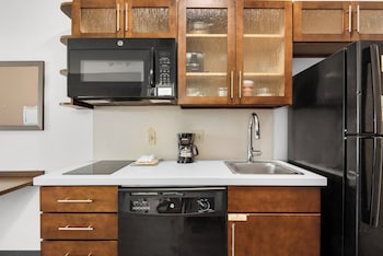 Candlewood Suites Pensacola - University Area By Ihg,Pensacola>>Ferry Pass,3 star