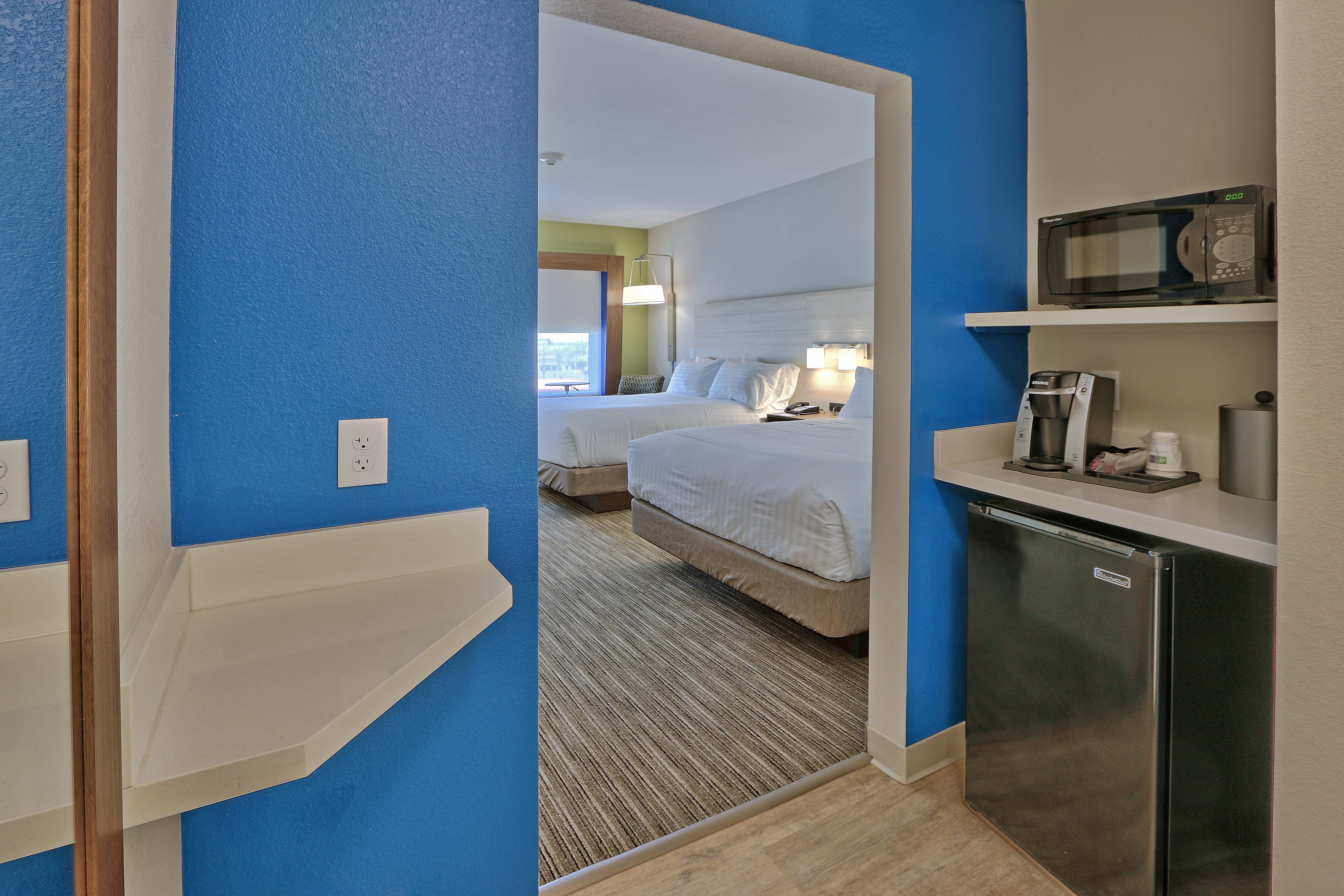 holiday inn express and suites roswell by ihg